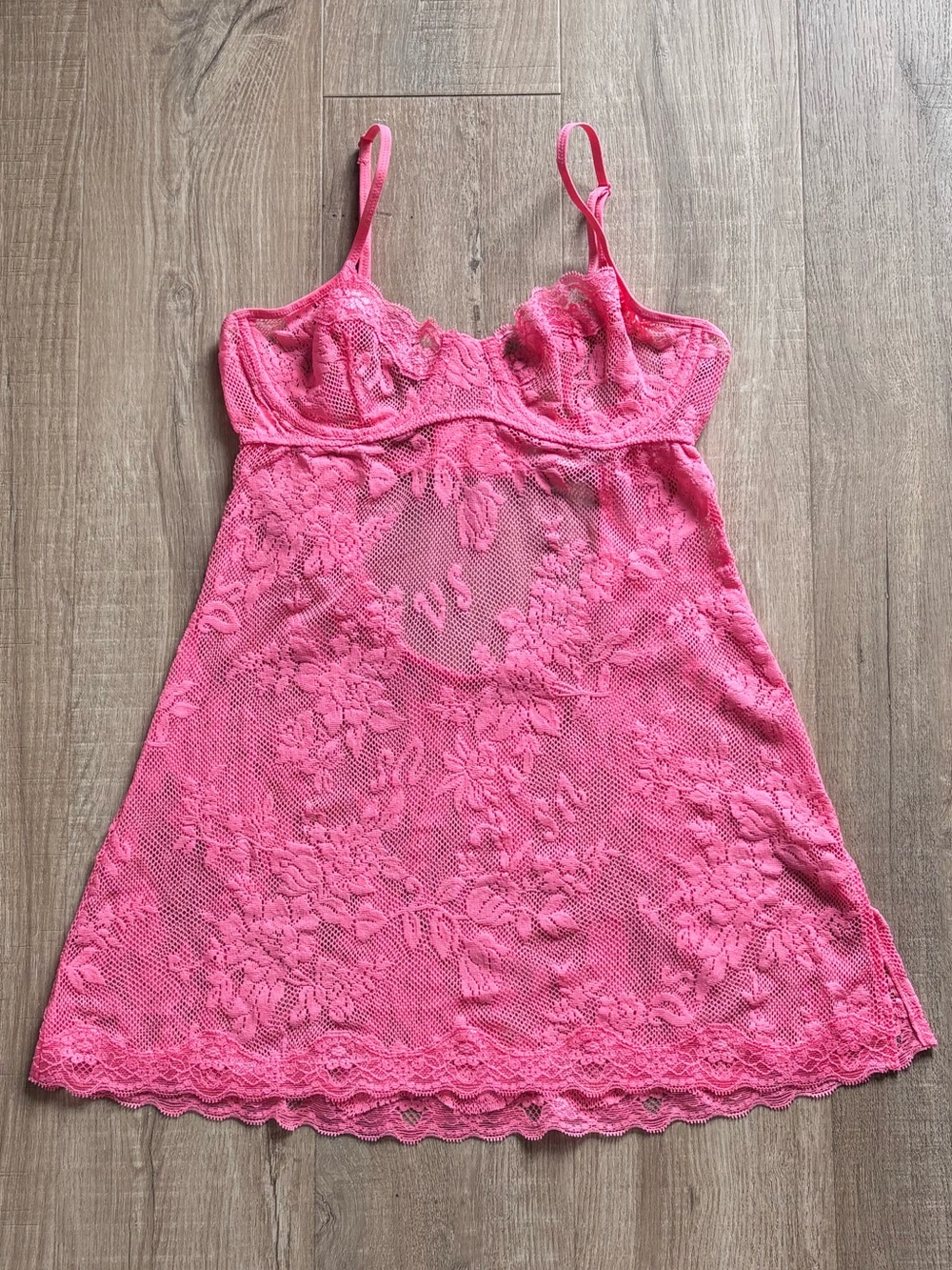 Victoria's Secret Lace Chemise in Pink - 06/2005